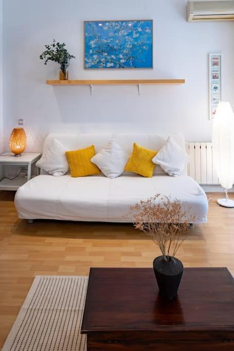 Beautiful Apartment In Malasana For 3 Pax - Ferrer مدريد المظهر الخارجي الصورة